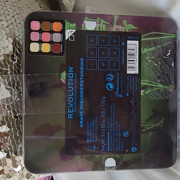 Revolution Tim Burton's Corpse Bride Eye Shadow Palette Halloween - Picture 2 of 3